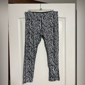 nike leggings price negotiable